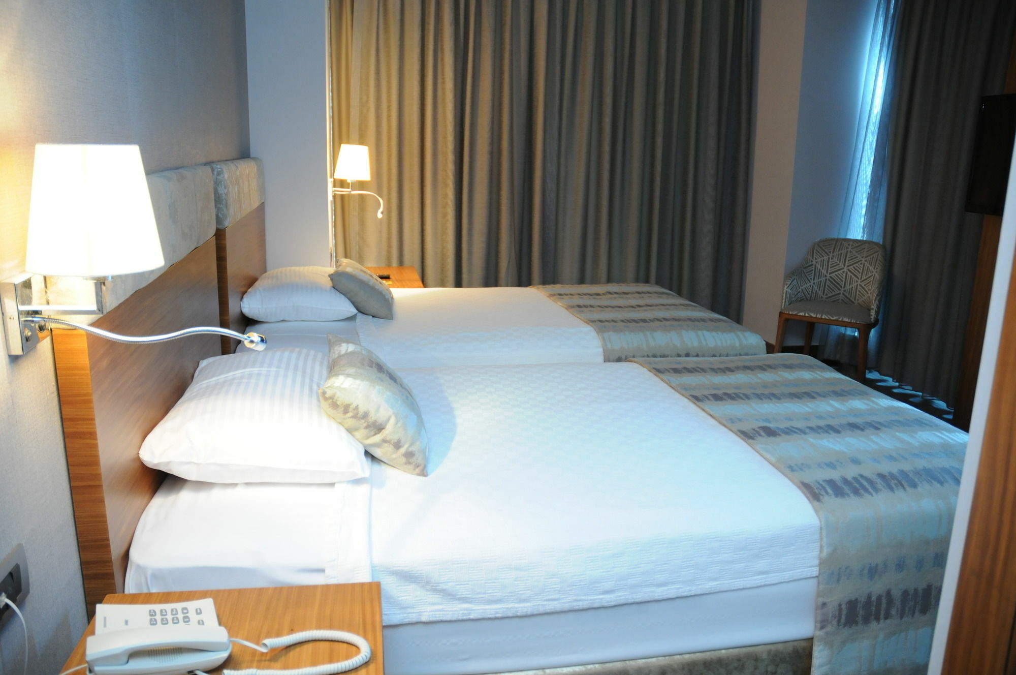 Discovery Hotel Istambul Exterior foto